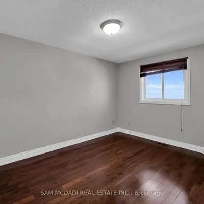 5275, Thornwood, Hurontario, Mississauga