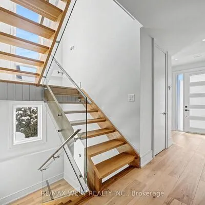 2267, Fifth, Sheridan, Mississauga