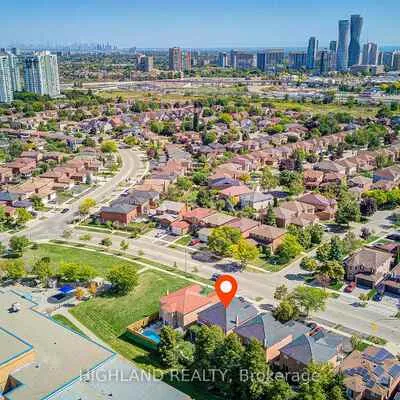 257,&nbsp;Huntington Ridge, Hurontario, Mississauga