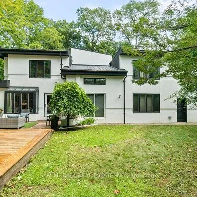 988,&nbsp;Tennyson, Lorne Park, Mississauga