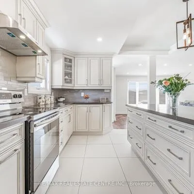 3392,&nbsp;Homark, Applewood, Mississauga