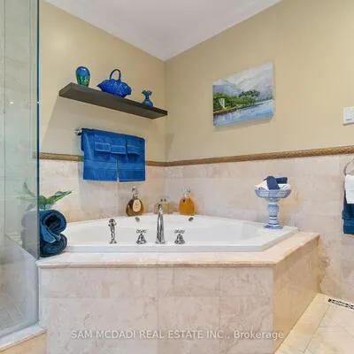 1522,&nbsp;Glenhill, Lorne Park, Mississauga