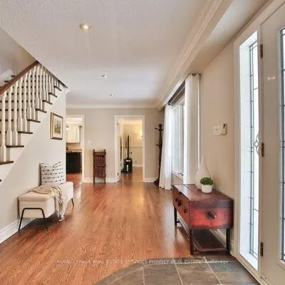 1244,&nbsp;Woodland, Mineola, Mississauga