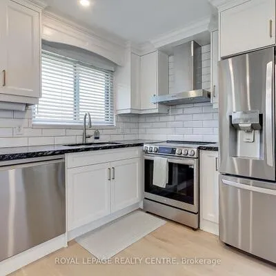 2039,&nbsp;Davebrook, Clarkson, Mississauga