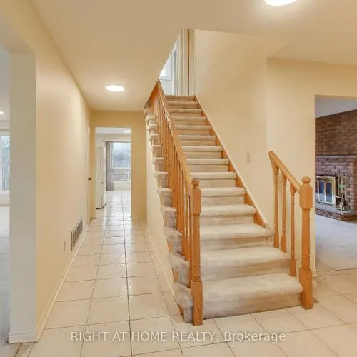 Premium freehold home for sale: 2436, Folkway, Erin Mills, Mississauga