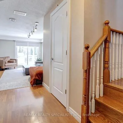 3079, Salmona, Cooksville, Mississauga