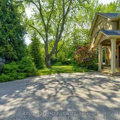 1649,&nbsp;Wedmore, Lorne Park, Mississauga