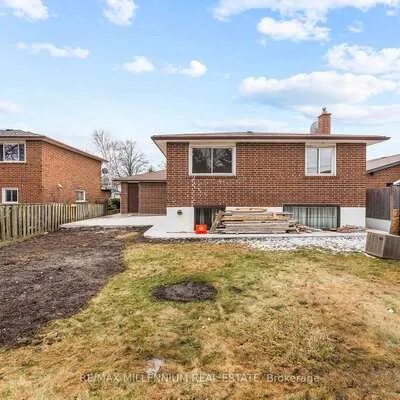 2437,&nbsp;Chilsworthy, Cooksville, Mississauga