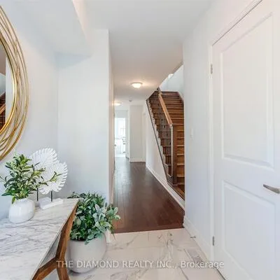 2122, Royal Gala, Lakeview, Mississauga