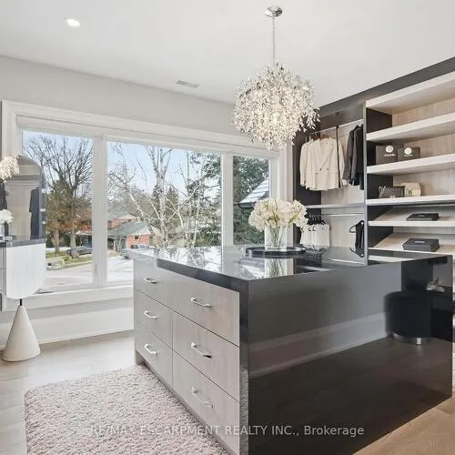 Premium freehold home for sale: 1489, Rogerswood, Lorne Park, Mississauga