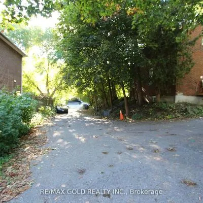 961,&nbsp;Lakeshore, Lorne Park, Mississauga