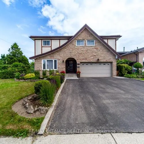 Premium freehold home for sale: 2589, Trident, Cooksville, Mississauga