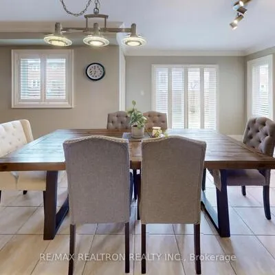 229,&nbsp;Kingsbridge Garden, Hurontario, Mississauga