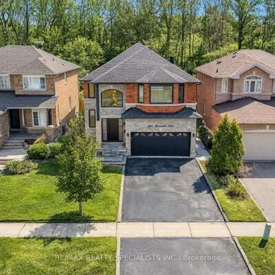 304,&nbsp;Barondale, Hurontario, Mississauga