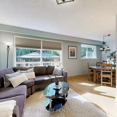 907,&nbsp;Fourth, Lakeview, Mississauga
