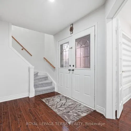 Premium freehold home for sale: 3423, Nighthawk, Lisgar, Mississauga