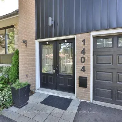 1404,&nbsp;Lewisham, Clarkson, Mississauga
