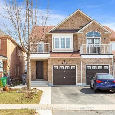 490,&nbsp;Orange Walk, Hurontario, Mississauga