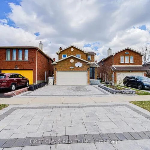 Premium freehold home for sale: 4503, Kimbermount, Central Erin Mills, Mississauga
