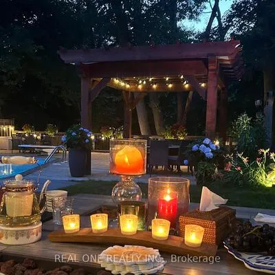 1005,&nbsp;Fair Birch, Lorne Park, Mississauga