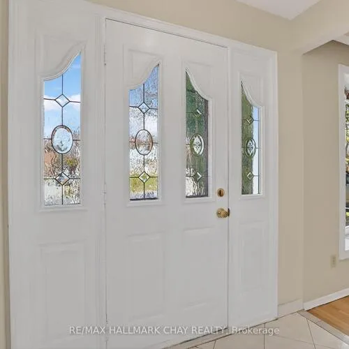 Premium freehold home for sale: 368, Lara Woods, Mississauga Valleys, Mississauga