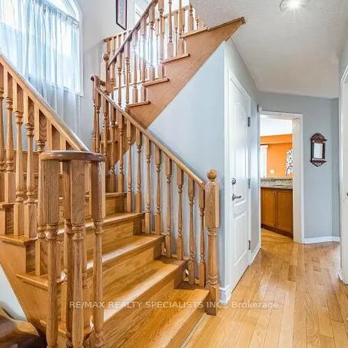 Premium freehold home for sale: 5969, Manzanillo, Churchill Meadows, Mississauga