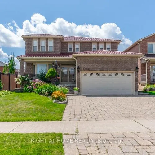 Premium freehold home for sale: 3300, Redmond, Fairview, Mississauga
