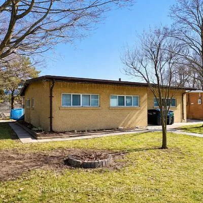 7681,&nbsp;Redstone, Malton, Mississauga