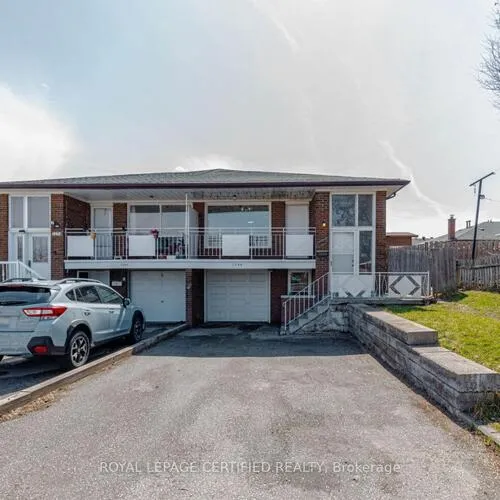 Premium freehold home for sale: 7256, Lancaster, Malton, Mississauga