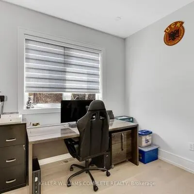 1362,&nbsp;KENMUIR, Mineola, Mississauga