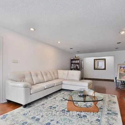 1070,&nbsp;Geran, Sheridan, Mississauga
