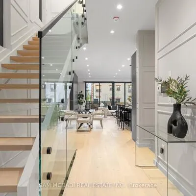 1090,&nbsp;Ella, Lakeview, Mississauga