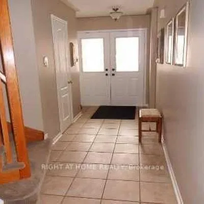 377,&nbsp;Turnberry, Hurontario, Mississauga