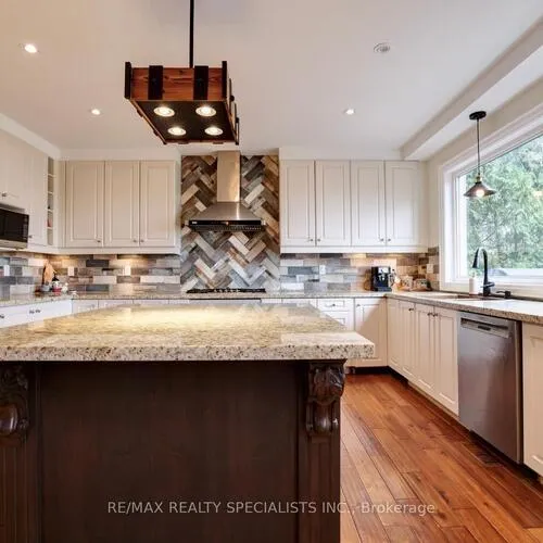 Premium freehold home for sale: 1301, Gatehouse, Clarkson, Mississauga