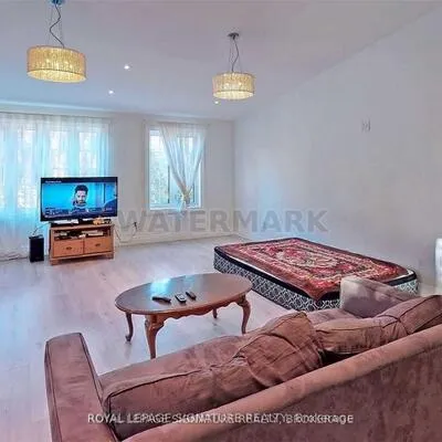 362A,&nbsp;Queen, Streetsville, Mississauga