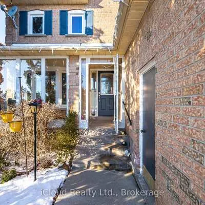 1615,&nbsp;Sir Monty's, East Credit, Mississauga