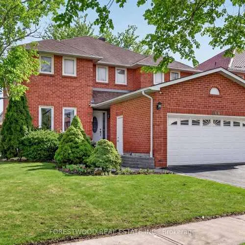 Premium freehold home for sale: 566, Huntington Ridge, Hurontario, Mississauga