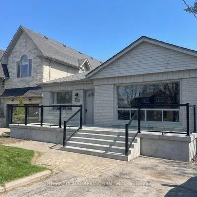 1481,&nbsp;Myron, Lakeview, Mississauga