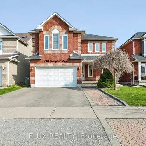 Premium freehold home for sale: 6769, Gracefield, Lisgar, Mississauga