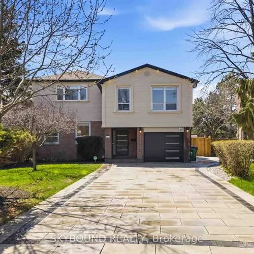 Premium freehold home for sale: 2711, Spruce Needle, Erin Mills, Mississauga