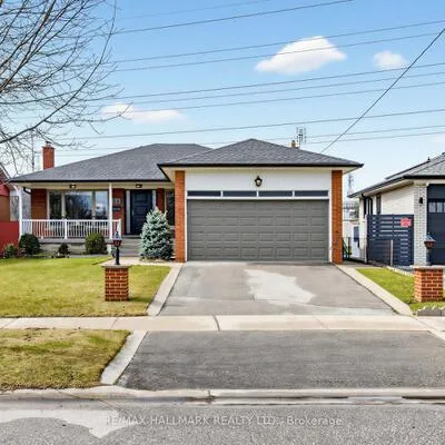 1649,&nbsp;Carletta, Lakeview, Mississauga