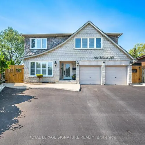 Premium freehold home for sale: 762, Vermouth, Mississauga Valleys, Mississauga