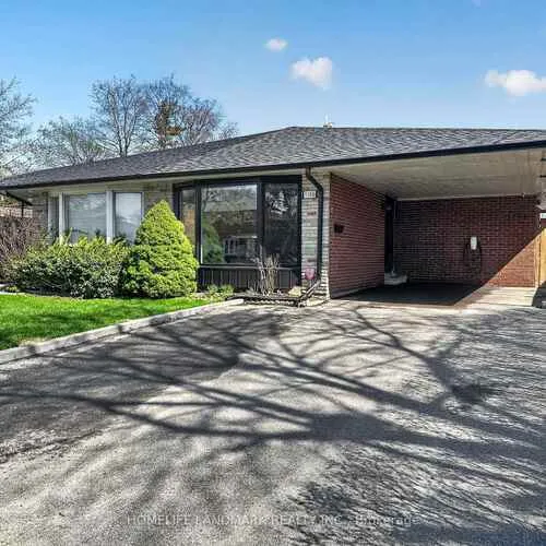 Premium freehold home for sale: 1166, Kingsholm, Applewood, Mississauga
