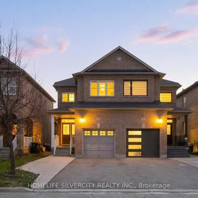4711,&nbsp;Centretown, Hurontario, Mississauga