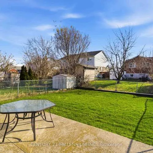 Premium freehold home for sale: 3638, Molly, Mississauga Valleys, Mississauga