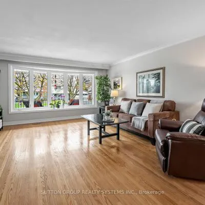 228,&nbsp;Chantenay, Cooksville, Mississauga