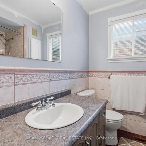 Premium freehold home for sale: 6434, Longspur, Lisgar, Mississauga