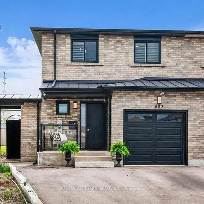 687,&nbsp;Carrying, Creditview, Mississauga