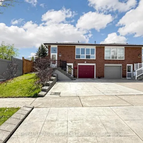 Premium freehold home for sale: 2526, Kingsberry, Cooksville, Mississauga