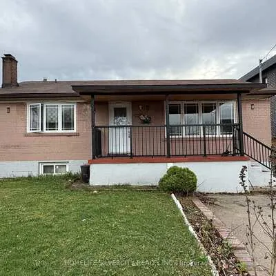 7208,&nbsp;Hermitage, Malton, Mississauga